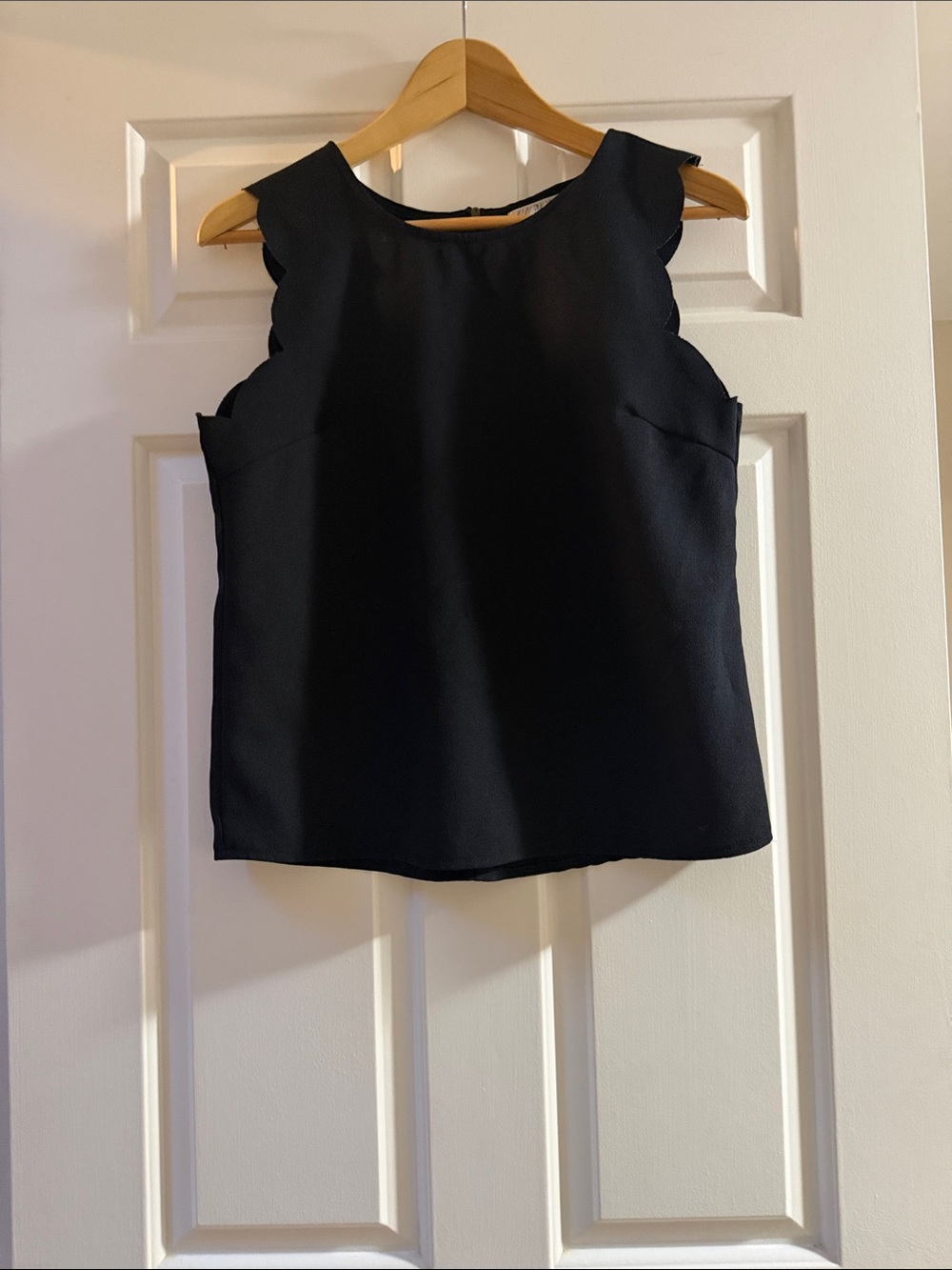 Pink Rose Black Scalloped Sleeveless Camisole
